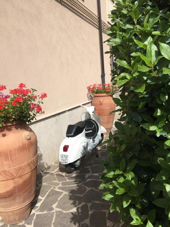 아베자노 Casina Dei Marsi B&B 외부 사진